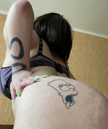 Горячая и сексуальная красотка ждет тебя! Я знаю, как сделать тебя счастливым и удовлетворить все твои потаенные желания. Приезжай ко мне, и ты не пожалеешь! 5438, 19 лет